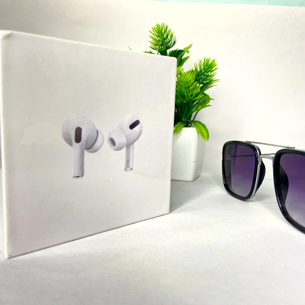 iGizmo Pro TWS Earbuds – Deep Bass | Touch Control | COD Available